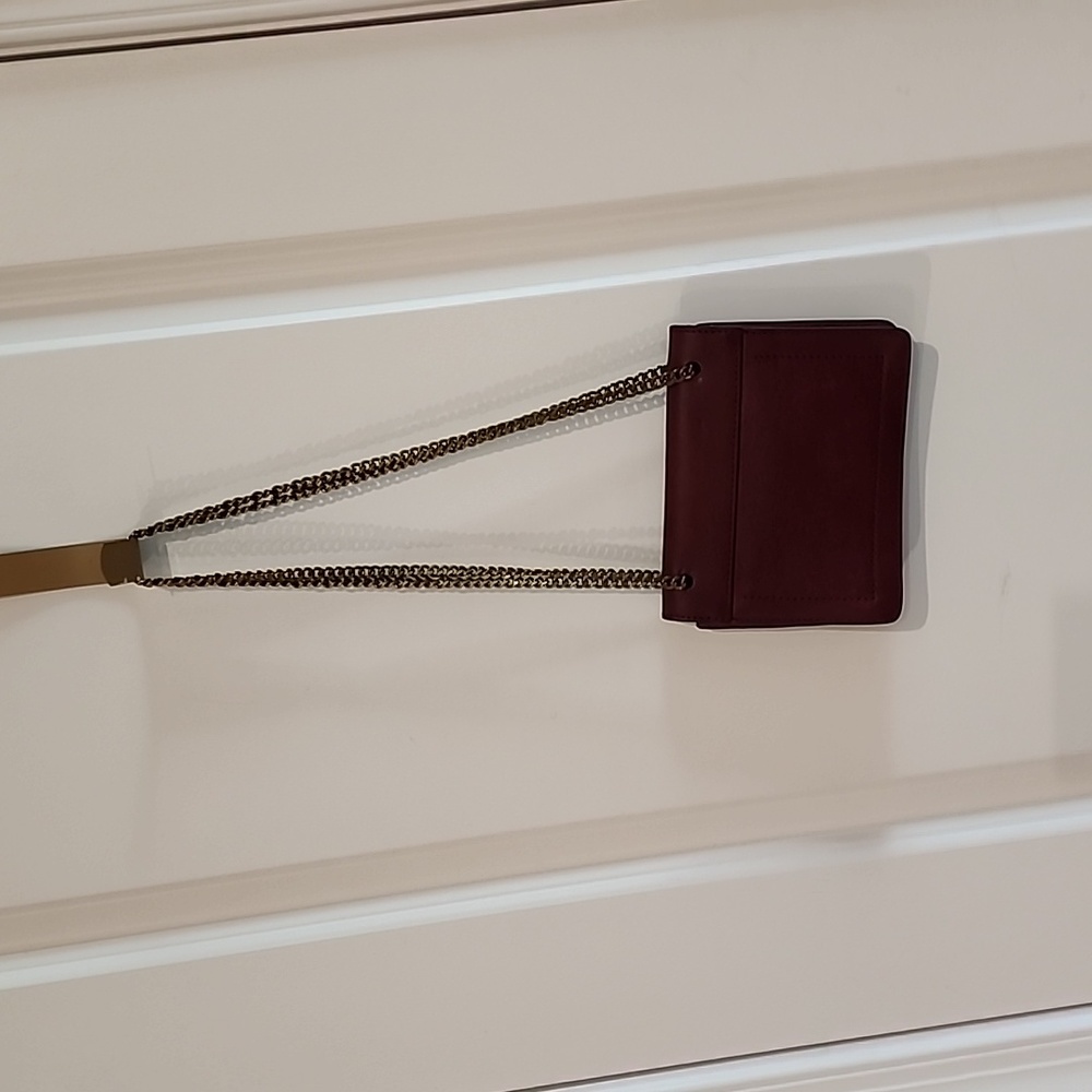 Maxwell Chain Crossbody - Picture 2 of 13